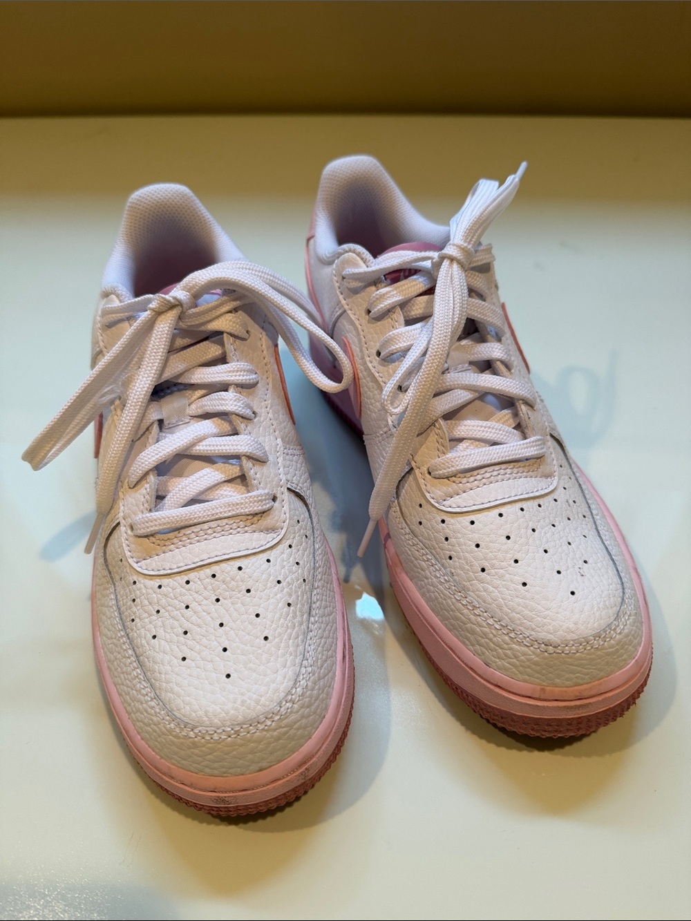 Nike Air Force One Size 6.5Y Pink